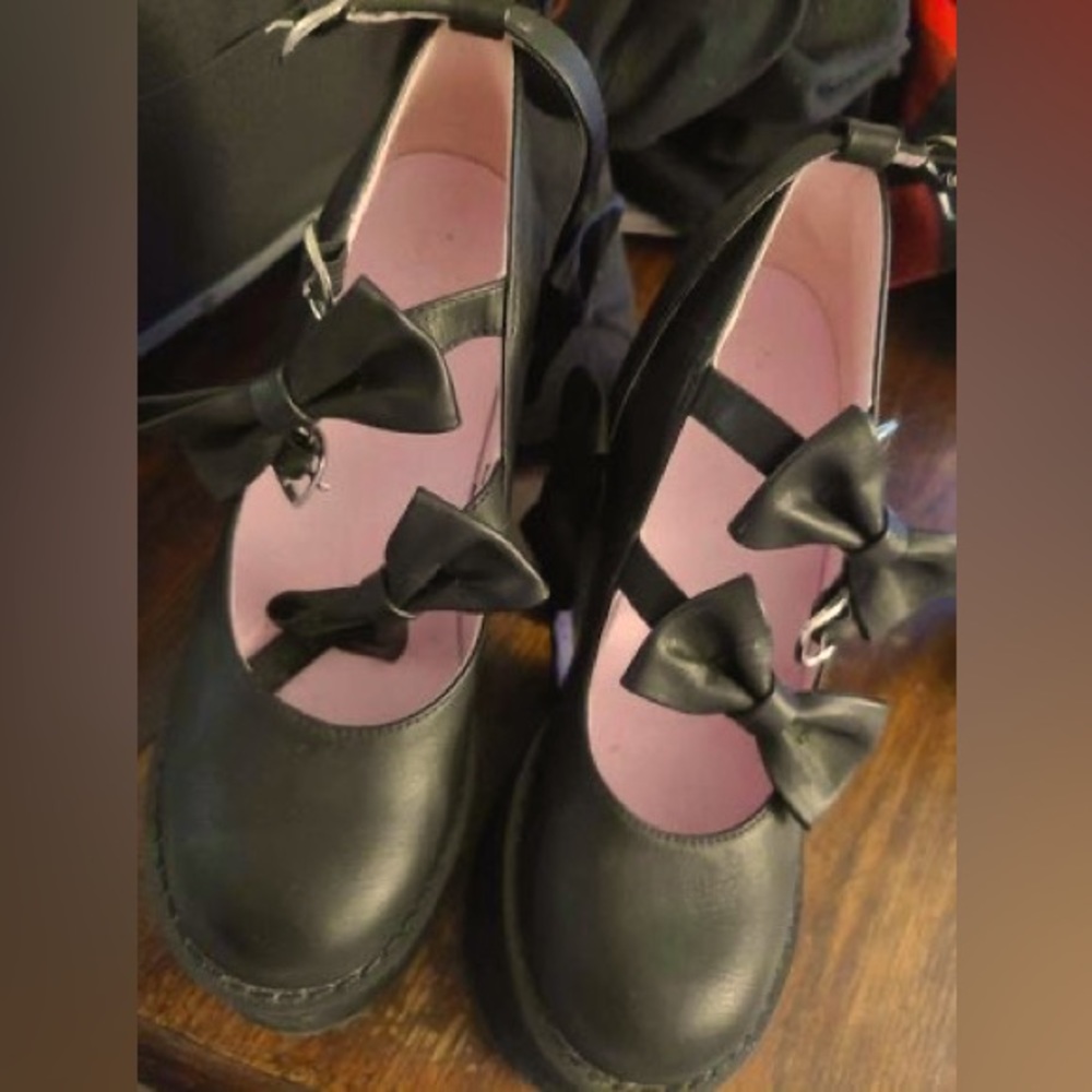 Dolls Kill platform